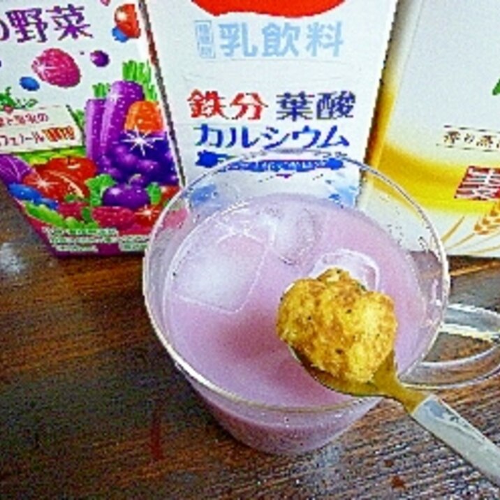 アイス♡キャベツ太郎入紫の野菜ミルク酒